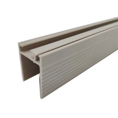 התאמה לפרופיל בלתי נראה של PVC